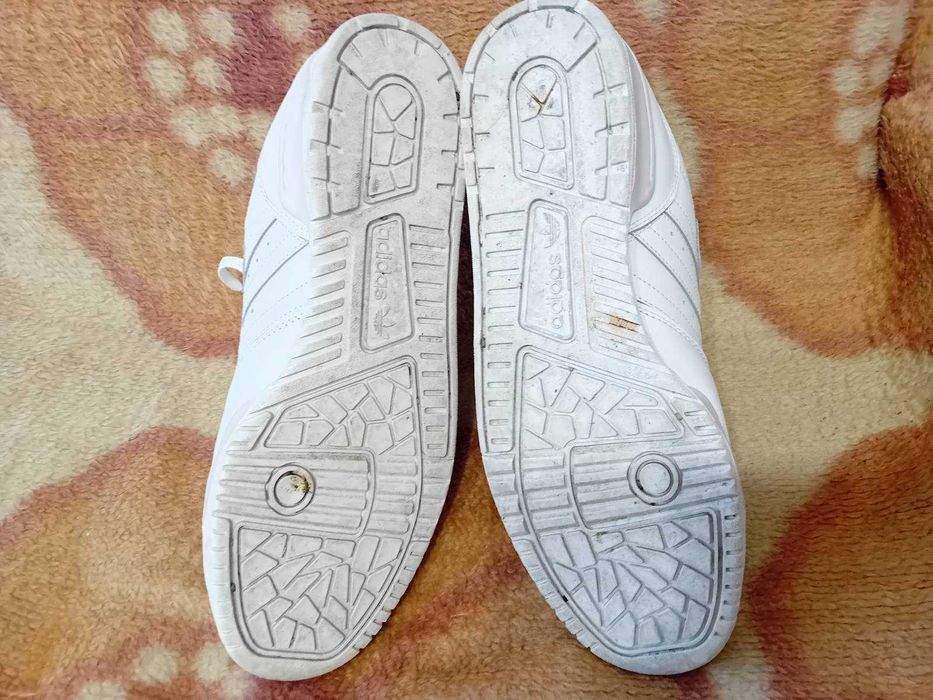 Адидас кожен 43 номер