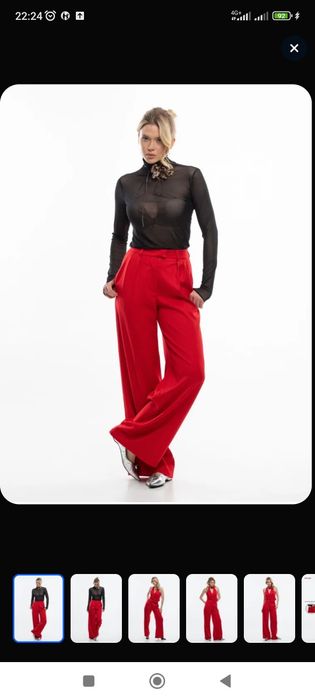 Продам  женские костюм