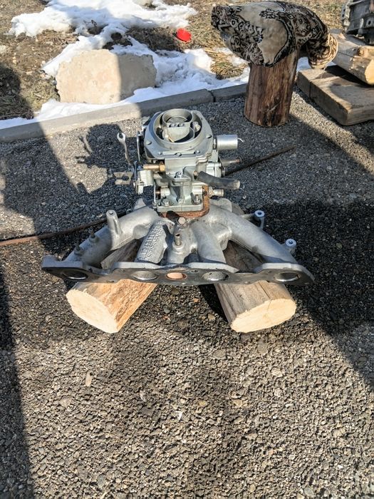 Продам коллектор на мерс 102 двигатель