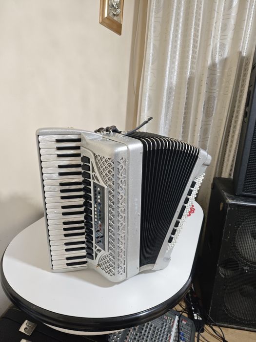 Vand acordeon digital Siwa & Figli Super Quattro MIDI