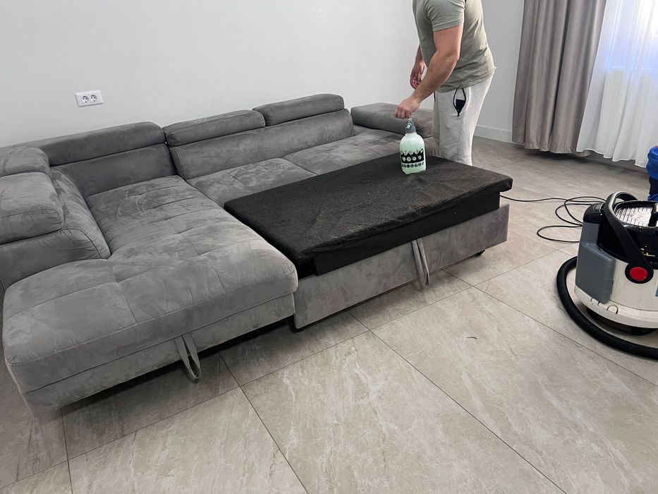 Canapea extensibila spatiu depozitare igienizata