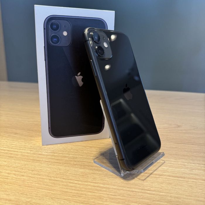 iPhone 11 holati zo'r 10/10 karobka bor va 3ta chexol