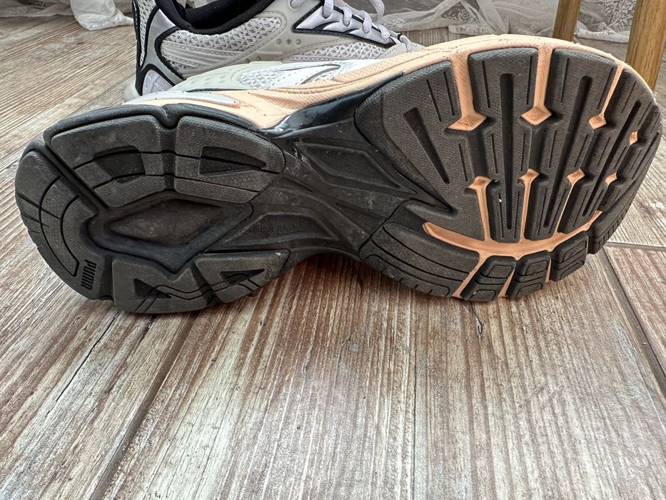 Puma velophasis retro