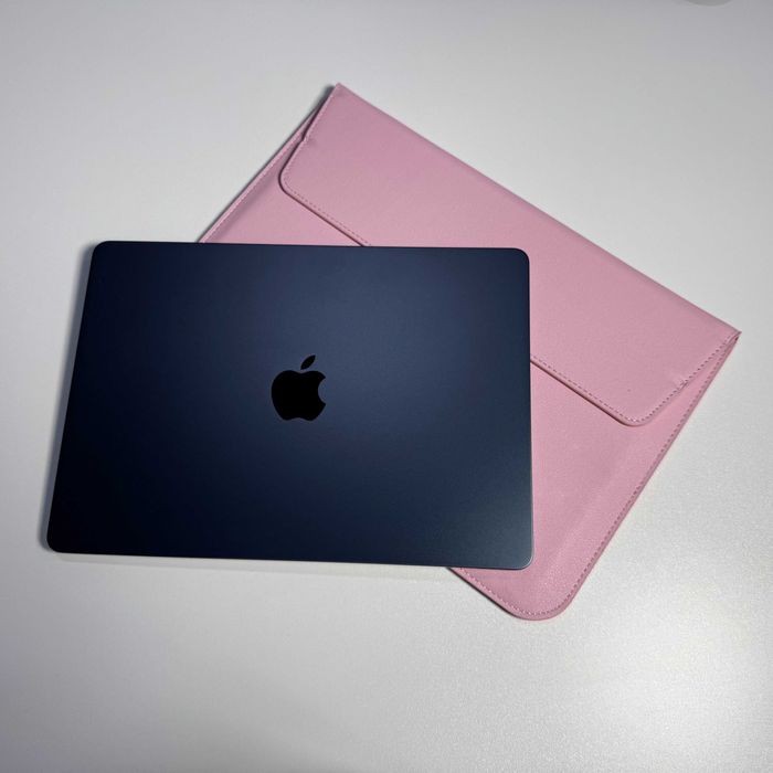 Продам кожаный чехол для MacBook в стиле конверта