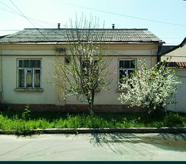 Продаётся  дом с земельным участком