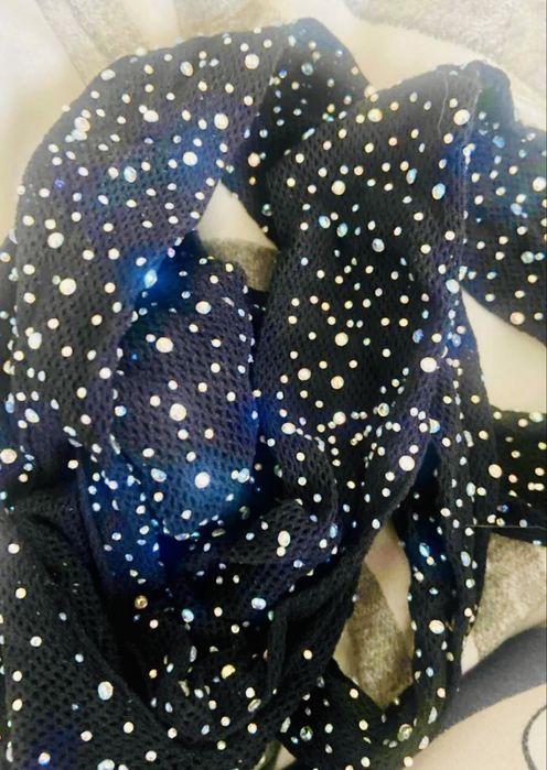 Секси черни мрежести чорапи с камъни