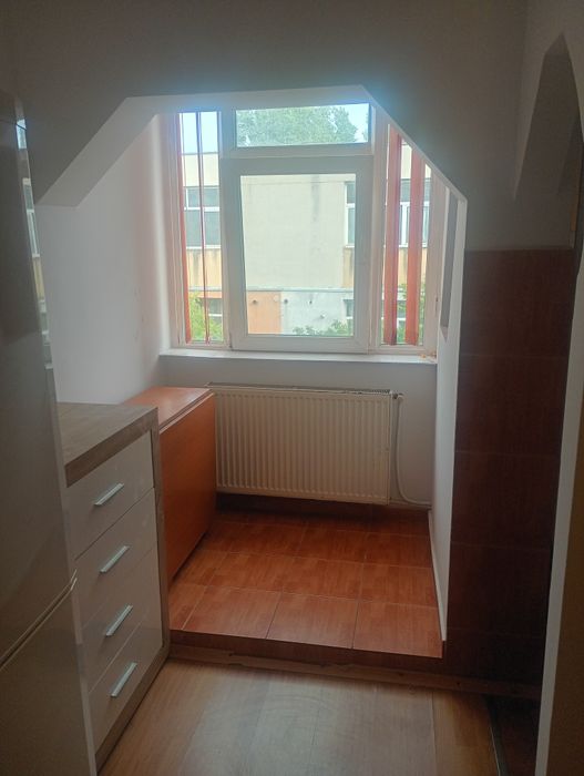 Persoana fizică închiriez garsonieră zona Bularga