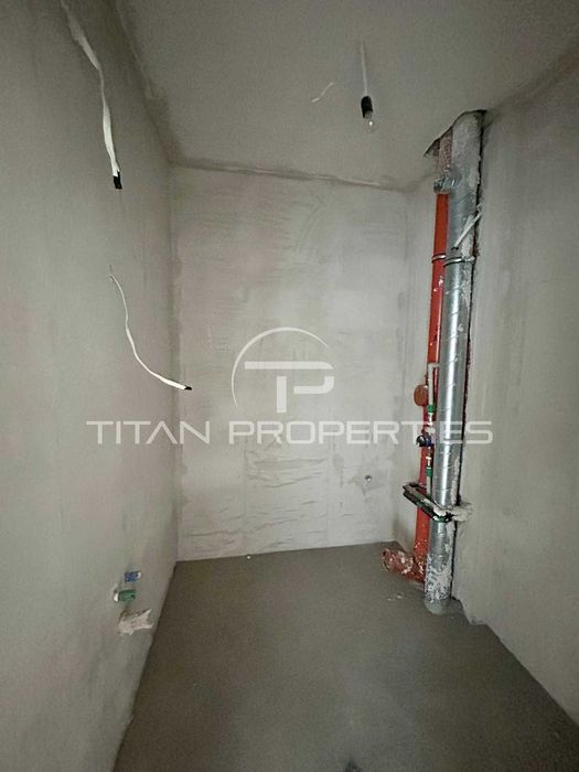 Продава се Тристаен апартамент в Пловдив, Христо Смирненски - 166 кв.м за 1013 €/кв.м - Снимка #6