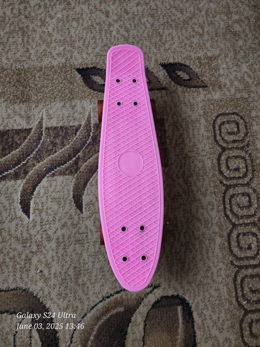 Продам скейтборднкую доску