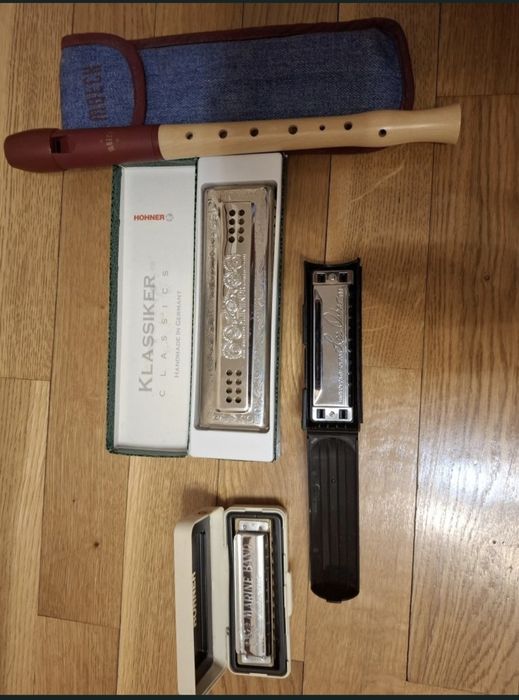 Vand set instrumente muzicale - perfecte pentru pasionati sau colectionari!