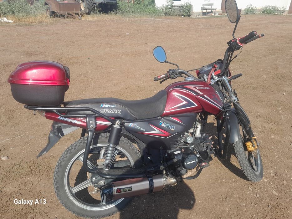 Продам мотоцикл альфа спарк 125 кубов.