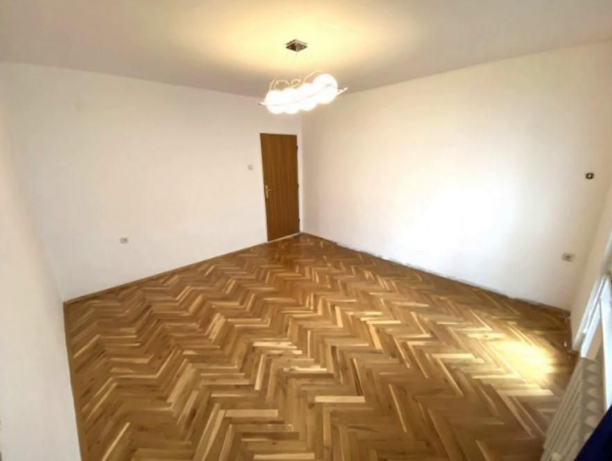 Дава се под наем Тристаен апартамент в София, Красно село - 82 кв.м за 650 € - Снимка #6