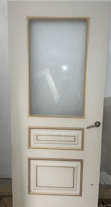 Продам межкомнатную дверь