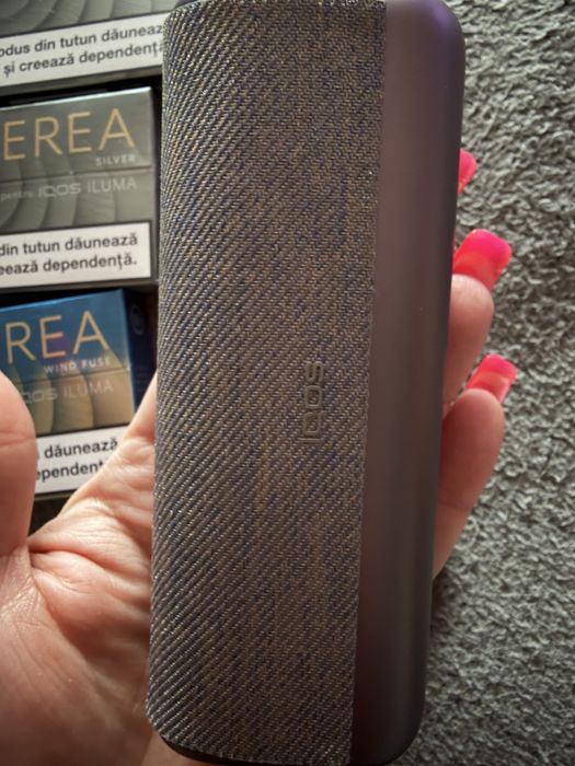 Dispozitiv Iqos iluma  mov