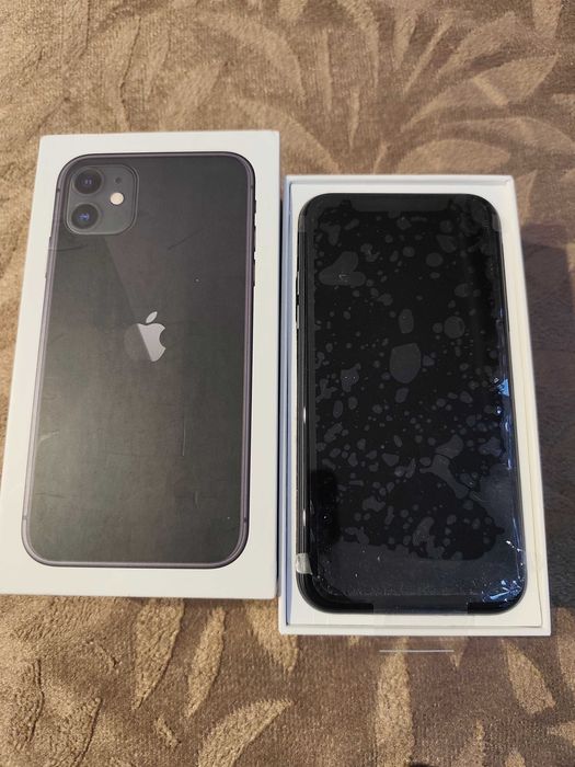 iPhone - 11 iPhone