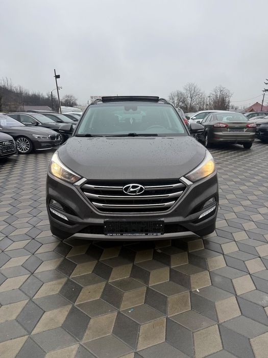 Hyundai Tucson Camera marsarier/Pachet incalzire/Panoramic