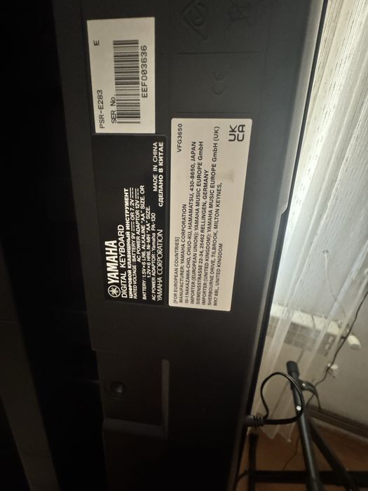 Yamaha PSR-E283 + suport stativ – stare foarte bună