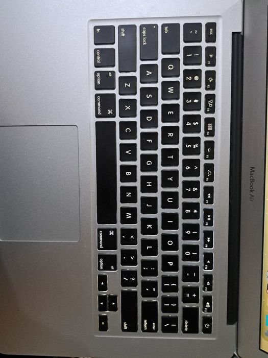 MacBook Air 2013 ortalarida chiqan holati zor