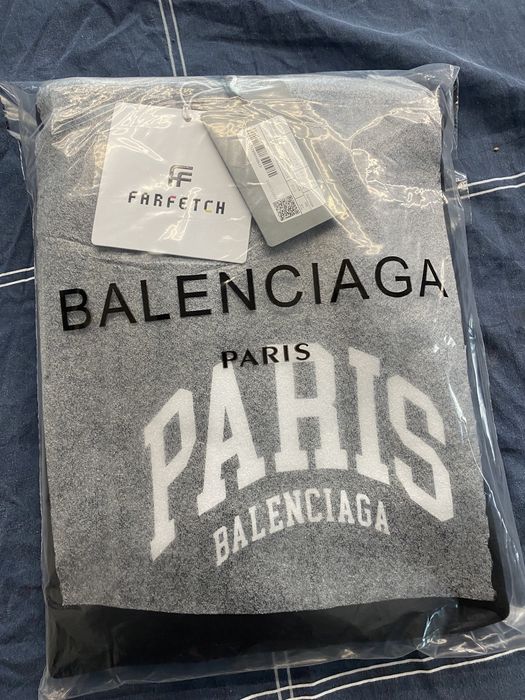 Суитчъри BALENCIAGA PARIS.Нови,с етикети,всичко!Серия от S до XXL