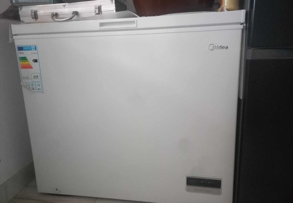 Ladă frigorifică 1000 lei,vând urgent,lada funcționează perfect !