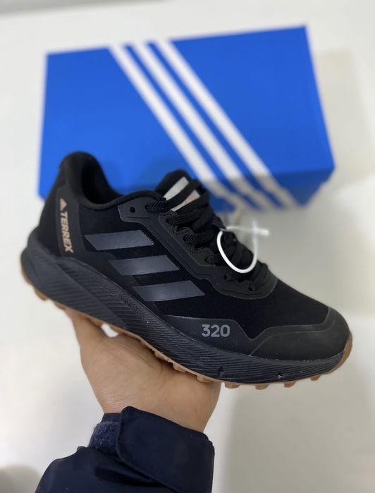 Термо кроссовка етіктер