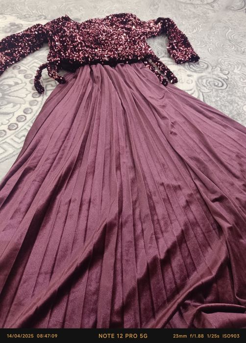 Kuzgi va qishki koʻylak sotiladi!