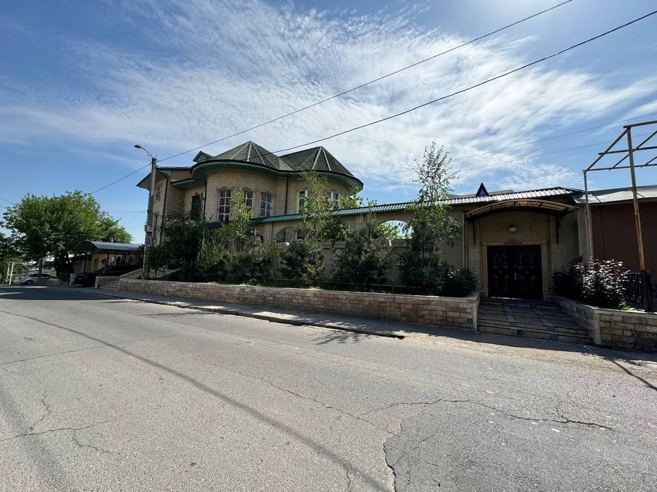 Продается Евро дом на Центре Луначарского