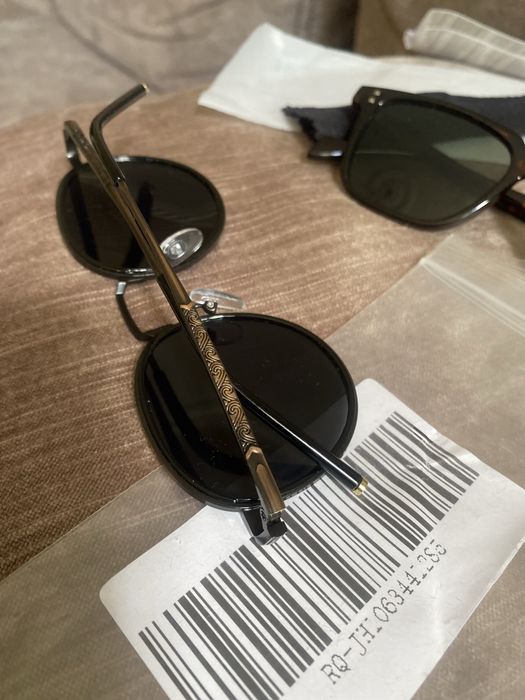 Очки солнцезащитные