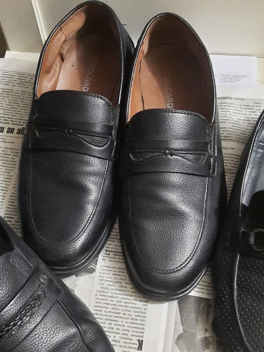 Продается мужская обувь