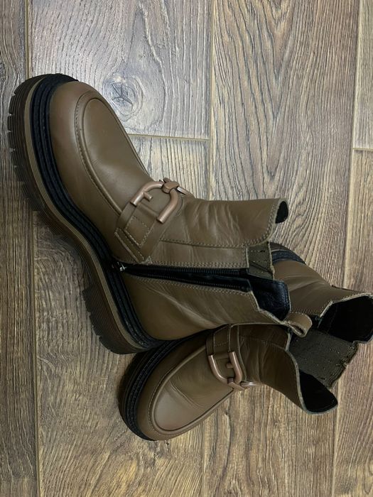 Демисезонные ботинки б/у