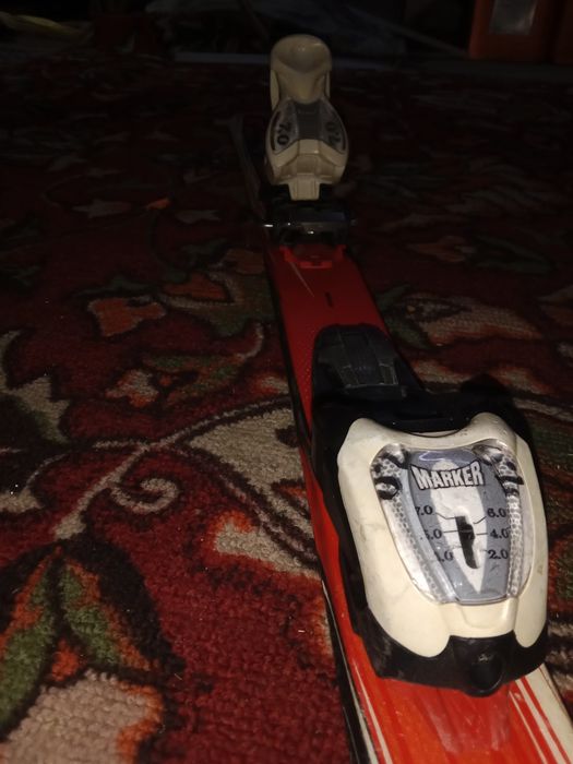 Продам горные лыжи