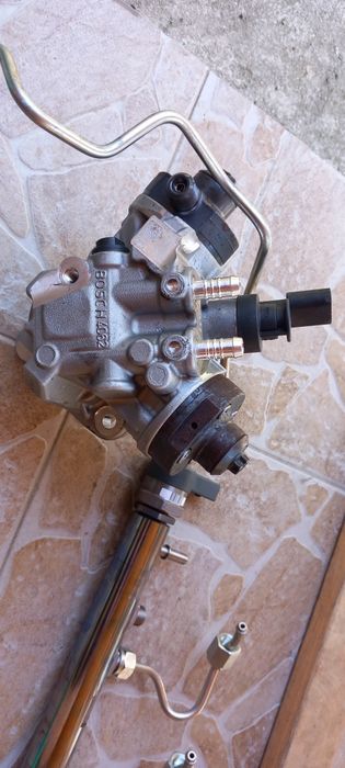 Рейка и помпа високо налягане за дизелово  bmw