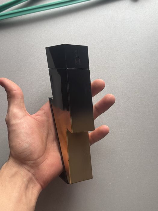 духи Carolina Herrera