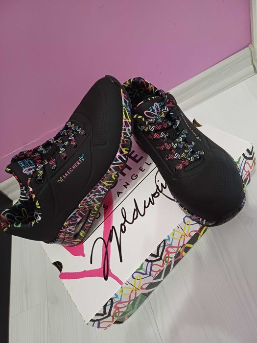 Skechers дамски маратонки