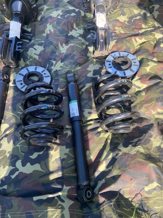 Vând suspensie VW T5 T6