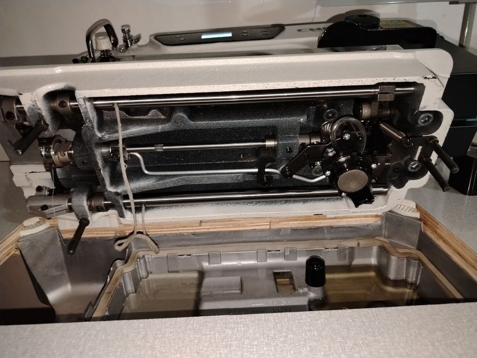 Choice tikuv mashinasi sotaman