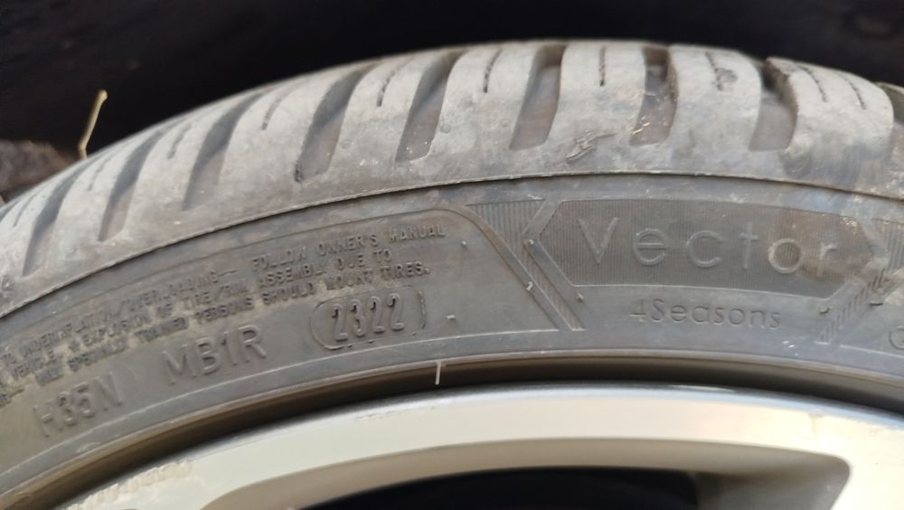 Гуми с джанти 18 пежо