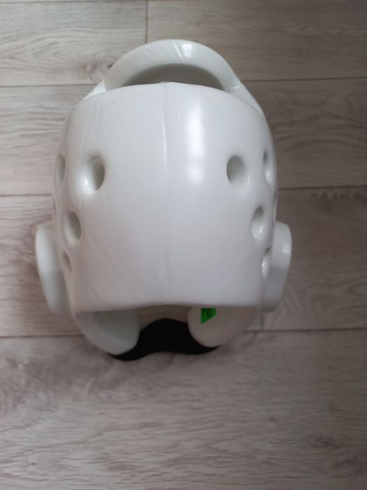 Продам шлем для таеквандо