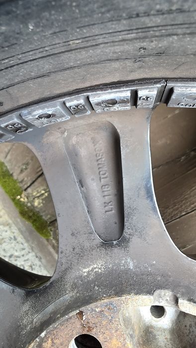 Джанти 15" 5x118 6.5j ET60 Tomason Гуми 215/70/15C