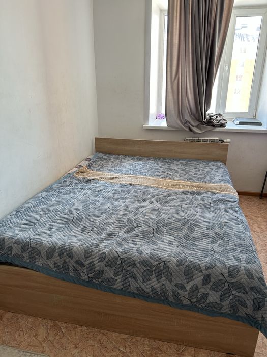 Продам спальный гарнитур