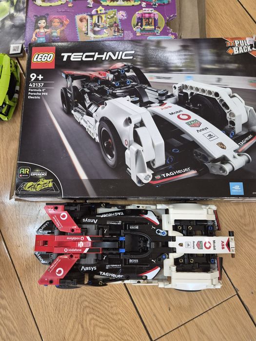 Большой набор оригинальных Lego