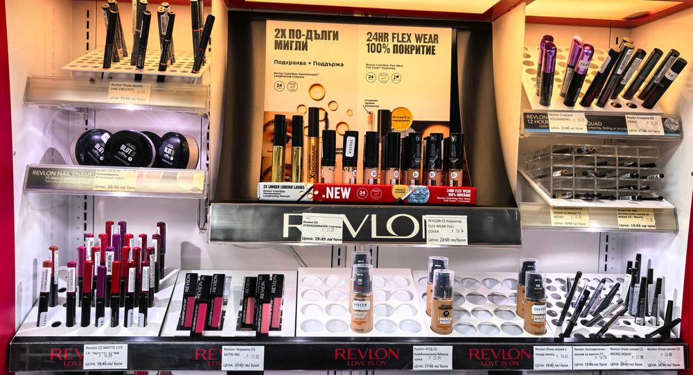 Декоративна козметика Revlon