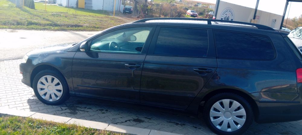 Vând Volkswagen passat