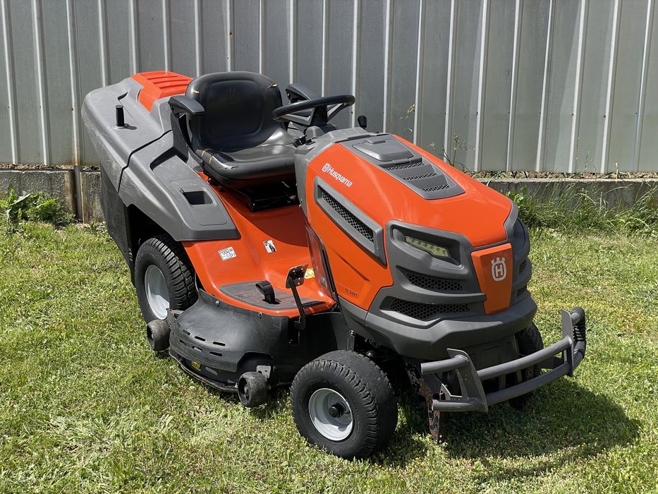 Tractoras de tuns iarba Husqvarna TC 342 T