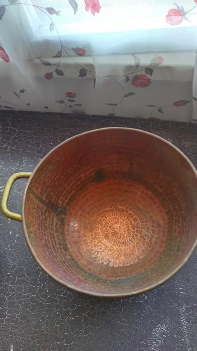 Стара хармоника Херо, голям бакърен котел и голяма медна купа