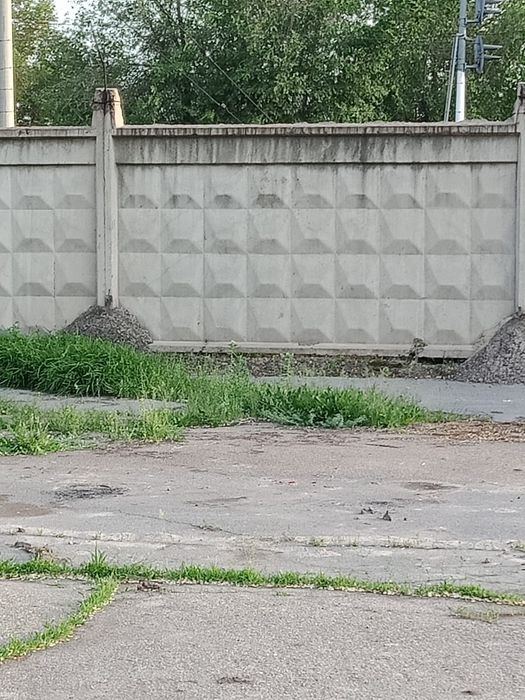 Стена, огорождения, забор железо бетон