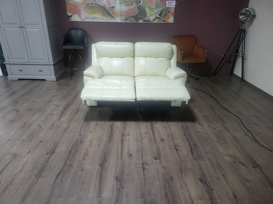 Светло кремав кожен диван двойка с електрически релаксиращ механизъм