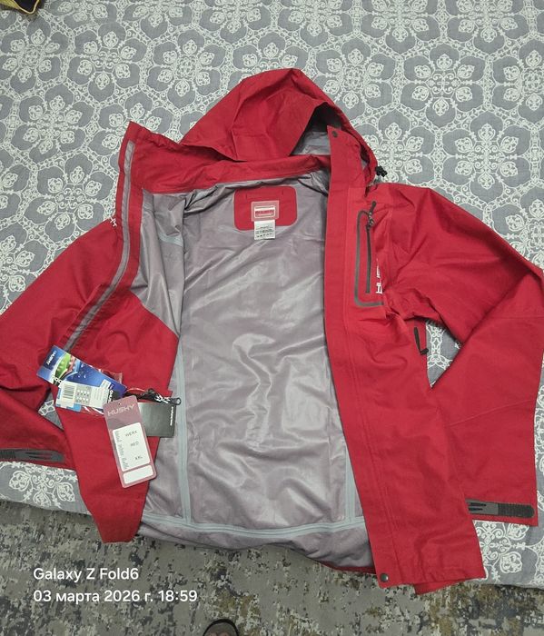 Фирменная куртка