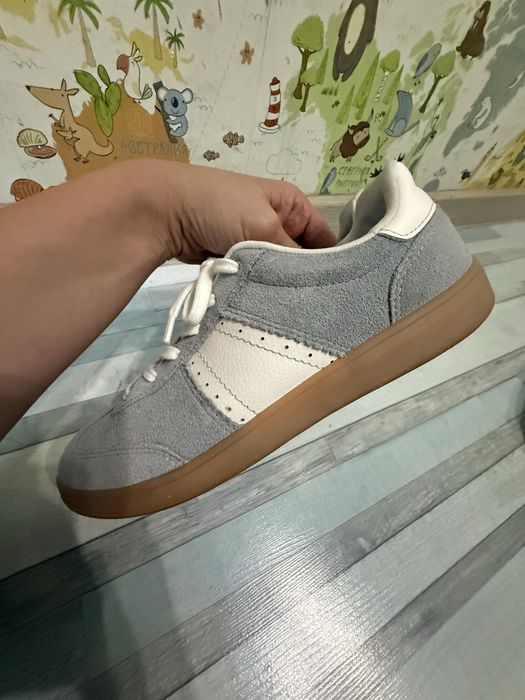 Продам кеды зара