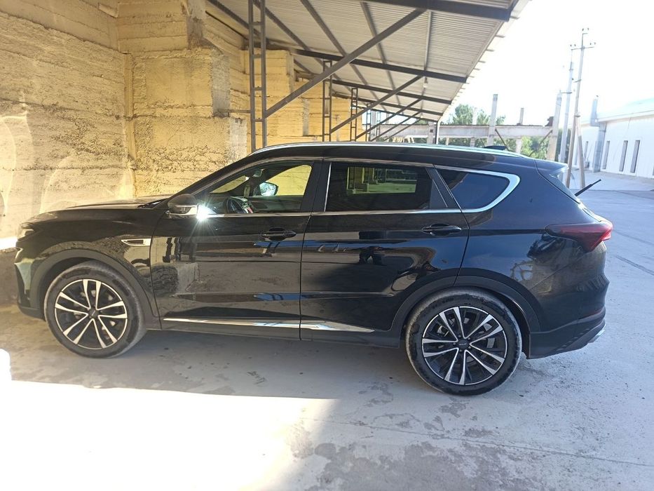 JETOUR X70 PLUS срочно сотилади
